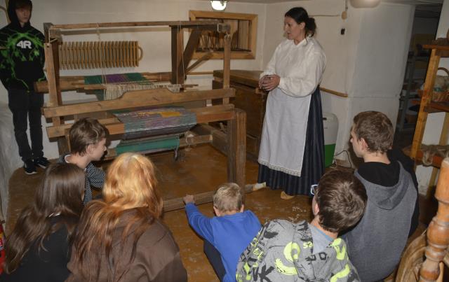 Muzejpedagoģiskās programmas "Dzīpariņa stāsts" norise LKM